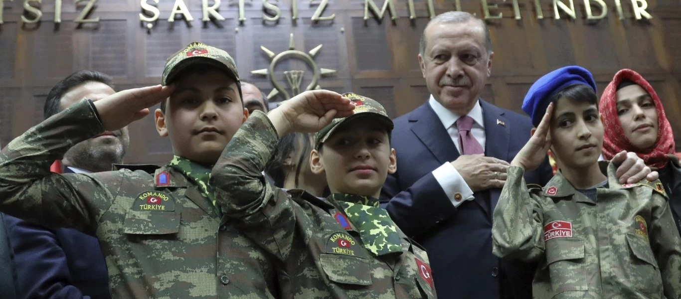 Η Τουρκία απαντά στις ΗΠΑ: «Υποκριτική η απόφαση για τα παιδιά-στρατιώτες»